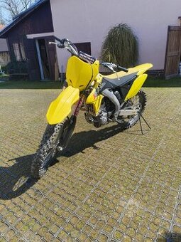 Suzuki RM-Z 250