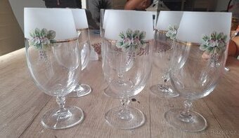 Sada krásných skleniček na vino - 1
