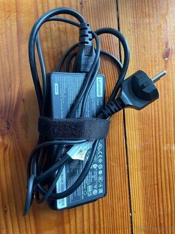 Nabíječka originál Lenovo 135W - 1