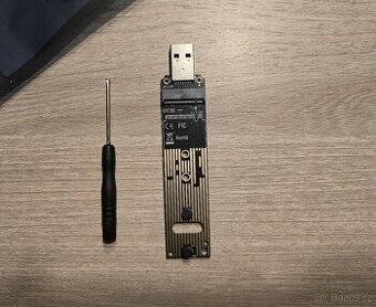 USB 3.1 adaptér pro M.2 NVME SSD nový + mini dárek