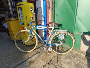 Motokolo Itom Sport, pěkný stav, plus helma a plechovka