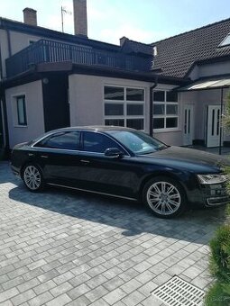 Audi A8L