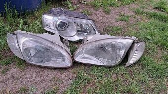 Prodám světla Hundai Elantra. Pěkně
