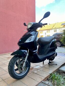 Piaggio Fly 125