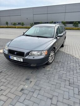 Volvo V70 D5 136KW 2006