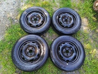 Prodám kola 165/70R14 na Škoda Fabia. Disky 5Jx15, ET35.
