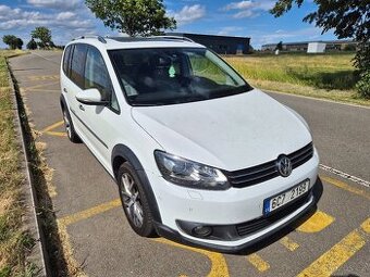 Volkswagen Touran CROSS