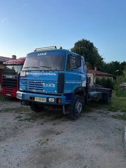 Liaz 110 hákový nosič kontejnerů+hydraulická ruka