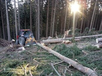 Navijak Uniforest 85EH s odvijenim