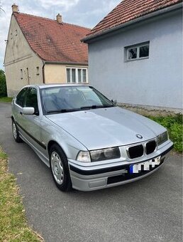 BMW E36 1.6i compact