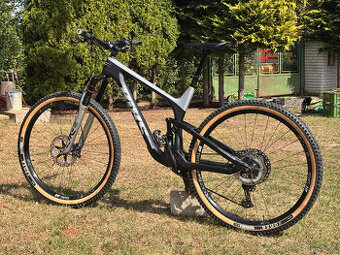 BiXS Peak 140 M (2022)