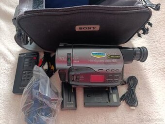 Videokamera Sony CCD-TR760