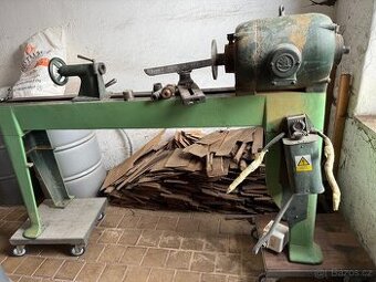 Truhlářský soustruh