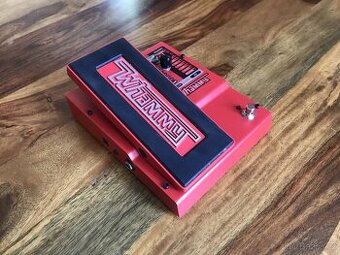 Kytarový pedál WHAMMY 5