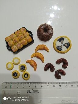 Buchty set pro panenka barbie miniatura doplňky jídlo vše