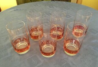 Retro pivní sklenice