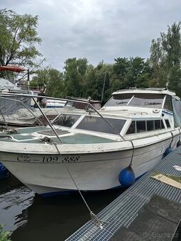 Atlanta 27 „MIRABEL“ – kajutová motorová loď plus ukotvení