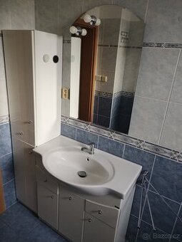 Koupelnový nábytek