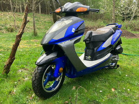 Skútr YUKI MATRIX 50