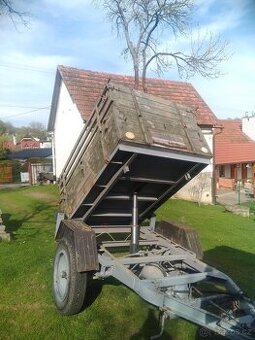 Prodám vlek. vlečku  za traktor jednoosý. sklopný.
