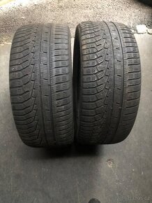245/40/19 prodám 2 ks zimních pneu