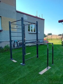 Workoutové hřiště