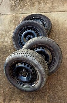 Sada zimních kol 215/60 R16