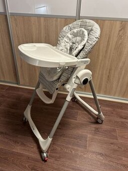 Jídelní židlička pojízdná