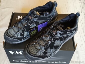 NOVÉ  boty VM Otawa vel. 45 EUR (31,0 cm)