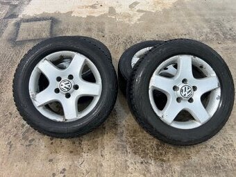 Alu kola Touareg R17 nove pneu