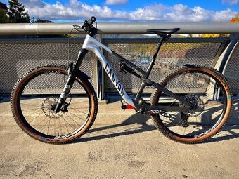 Canyon Neuron CF 8 2023 (vel. M) – FOX 36, SRAM GX AXS, TOP