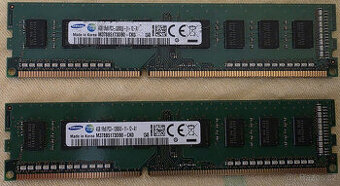 2x modul RAM 4 GB
