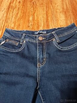 nové dámské rifle Arizona