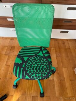 Židle k psacímu stolu