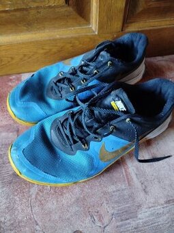 Boty botasky Nike 44