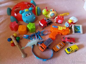 Hračky