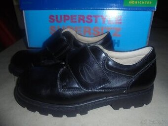 RICHTER nová dětská obuv velikost 31,32