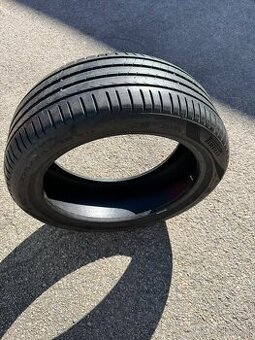 2x 1ks 225/45 Goodyear + Pirelli