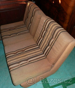 Gauč rozložitelný na 2 křesla