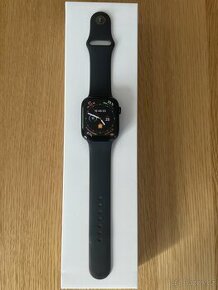 Apple Watch 8 45mm - 1