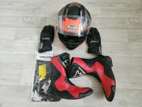 Vybavení na moto-helma Airoh ST 501,boty,rukavice