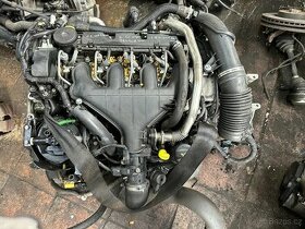 Motor + prevodovka 2.0 HDI Peugeot Citroen RH01 - 1