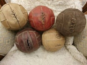 Staré balóny na volejbal