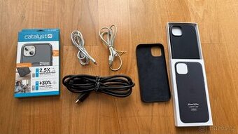 3 x originální kryty iPhone 14 Plus 6,7” + 3 ks kabely