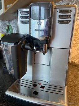 Philips kavovar LatteGo