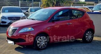 LANCIA Ypsilon III 1.2 8V ELEFANTINO rok 02/2013
