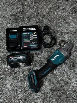 Uhlova bruska Makita GA005G