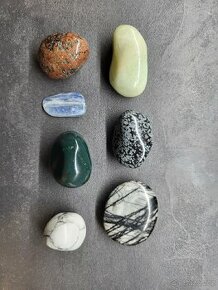 Směs minerálů 154 g