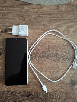 Samsung A12 - ideální stav.