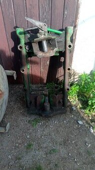 Závěs John deere